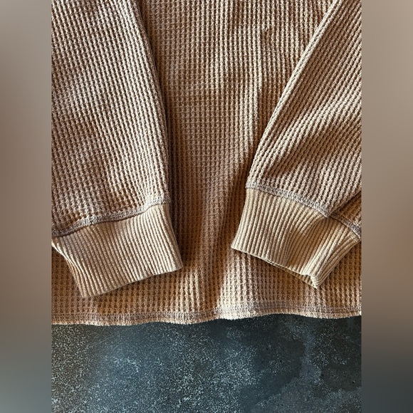 Old Navy | Carmel Waffle Kint Long Sleeve Top - Picture 7 of 8